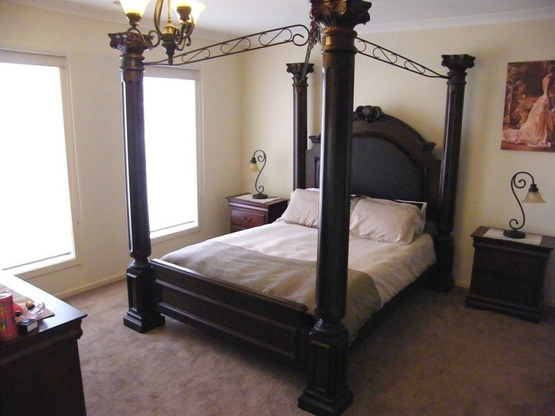 63 Charlbury Crescent, Cranbourne North VIC 3977