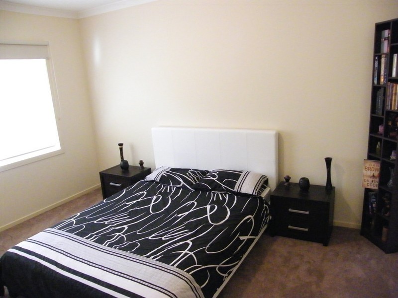 63 Charlbury Crescent, Cranbourne North VIC 3977