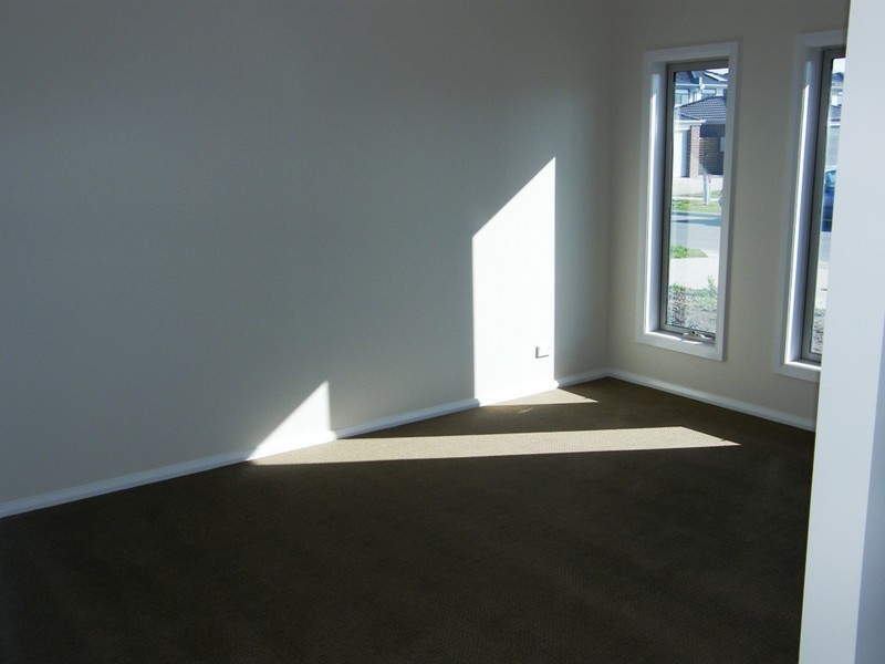 40 Peridot Avenue, Officer VIC 3809