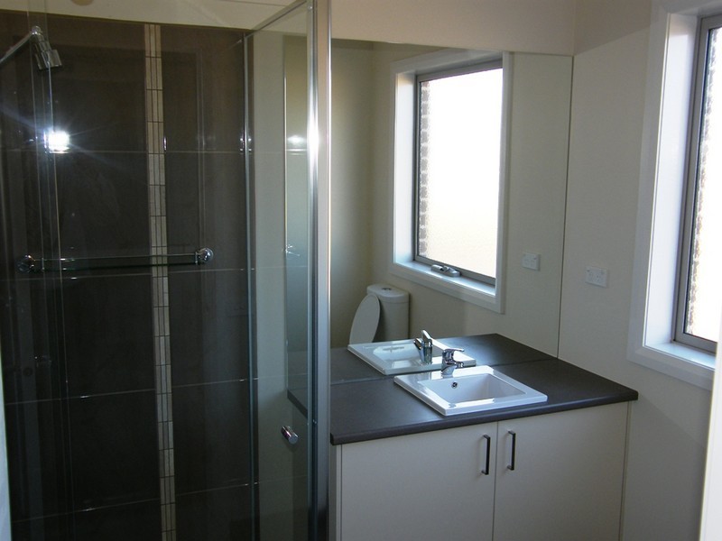 40 Peridot Avenue, Officer VIC 3809