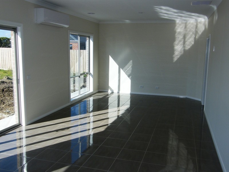 40 Peridot Avenue, Officer VIC 3809