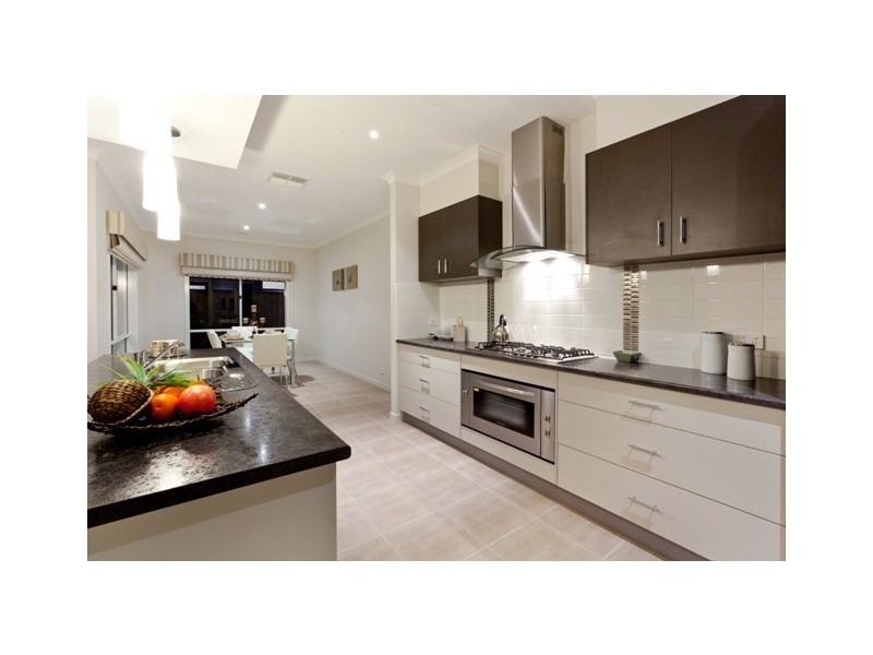 13 Arena Parade, Officer VIC 3809