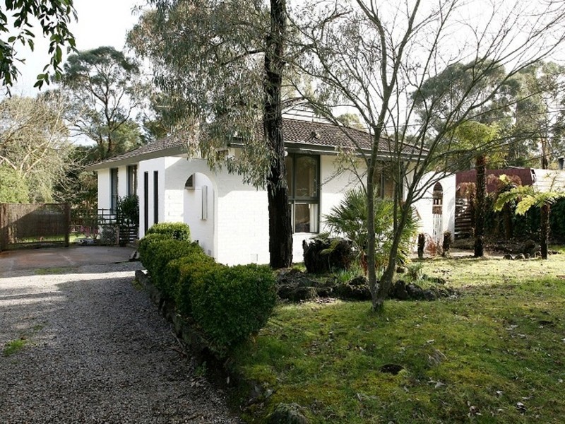9 Young Street, Beaconsfield Upper VIC 3808