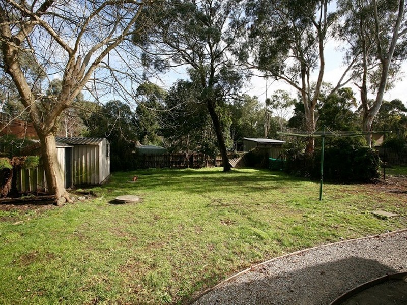 9 Young Street, Beaconsfield Upper VIC 3808
