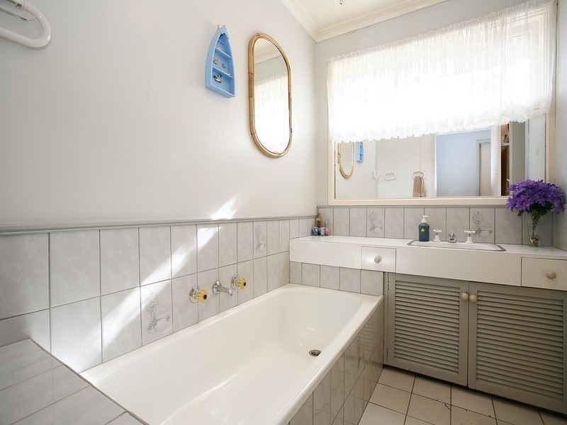 9 Young Street, Beaconsfield Upper VIC 3808