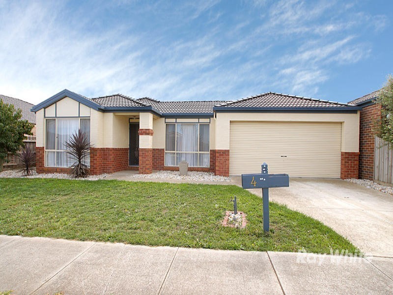 4 Dahlen Place, Berwick VIC 3806