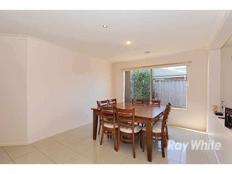 19 Meadowlands Drive, Berwick VIC 3806