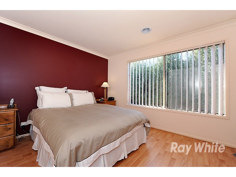 19 Meadowlands Drive, Berwick VIC 3806