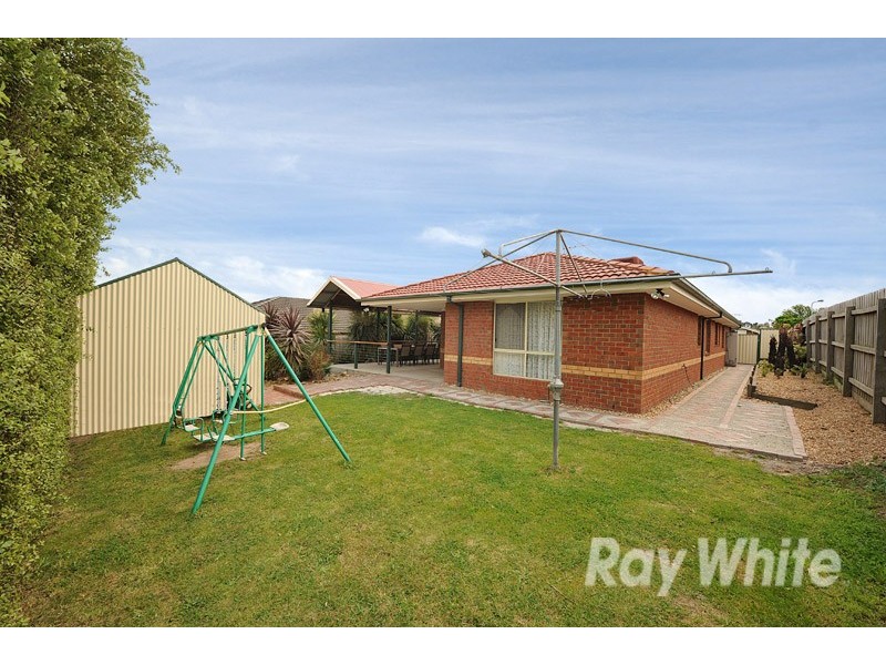 8  Gilbert Place, Berwick VIC 3806