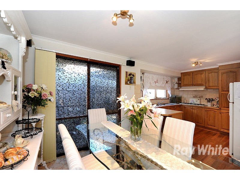 13  Phelan Drive, Cranbourne North VIC 3977