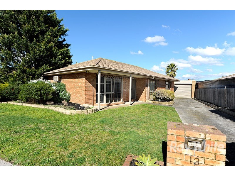 13  Phelan Drive, Cranbourne North VIC 3977