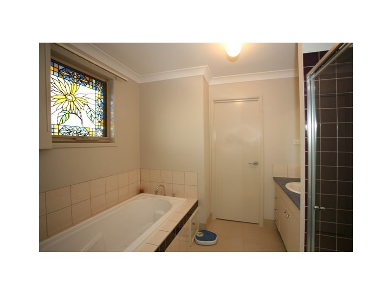 10 Sunflower Place, Berwick VIC 3806