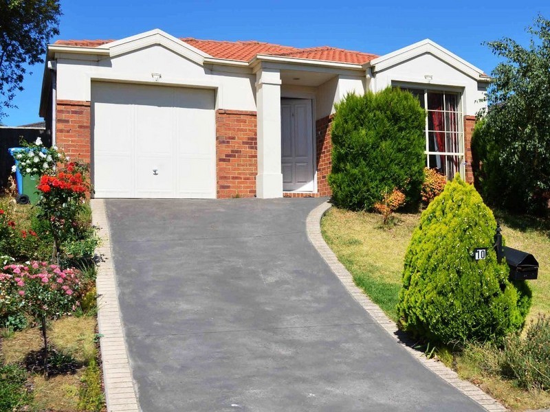10 Kimbarra Dve, Berwick VIC 3806