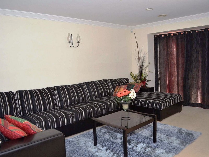 10 Kimbarra Dve, Berwick VIC 3806
