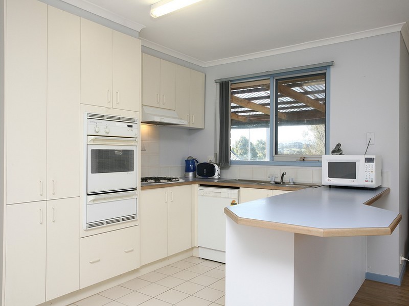 28 Jacksons Road, Narre Warren VIC 3805