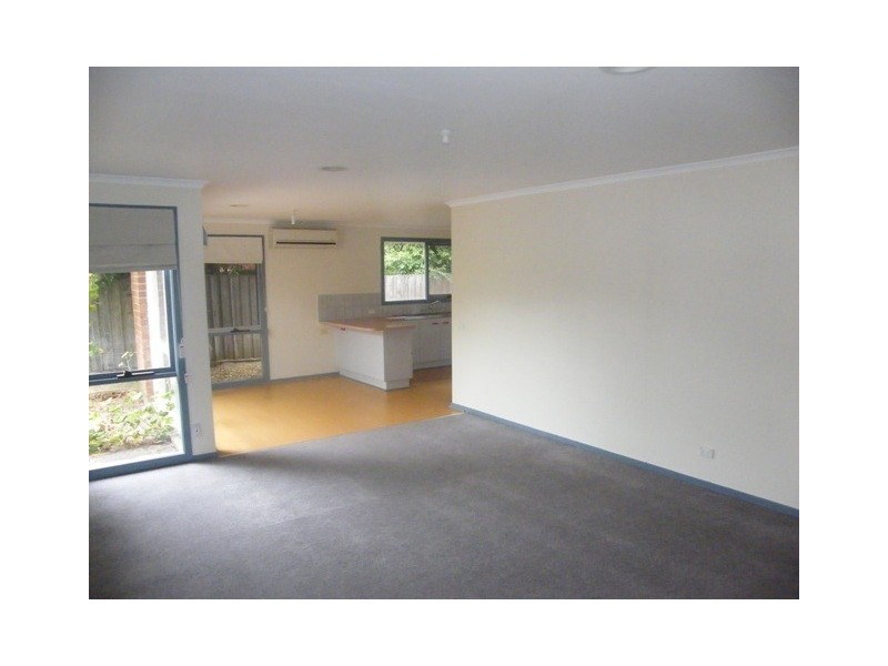 10  Daniher Close, Berwick VIC 3806