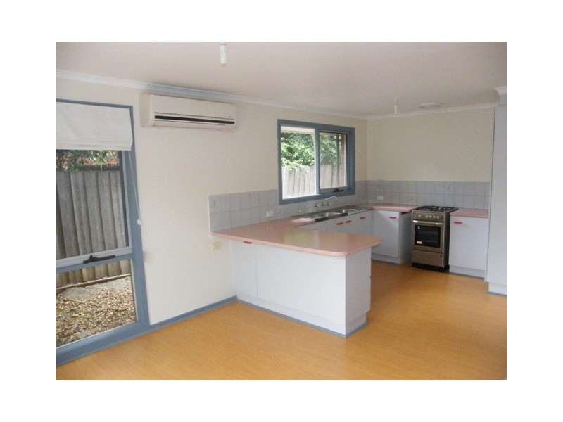 10  Daniher Close, Berwick VIC 3806