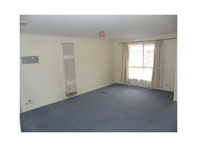 3 Gwendoline Dve, Berwick VIC 3806