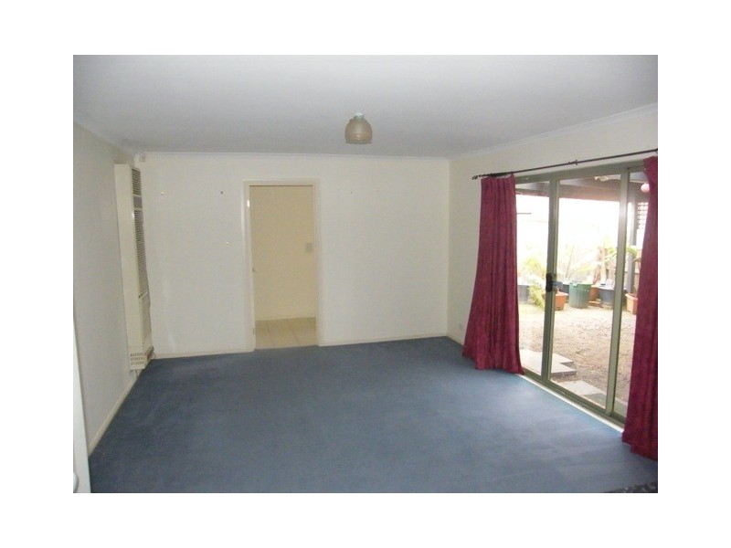 3 Gwendoline Dve, Berwick VIC 3806