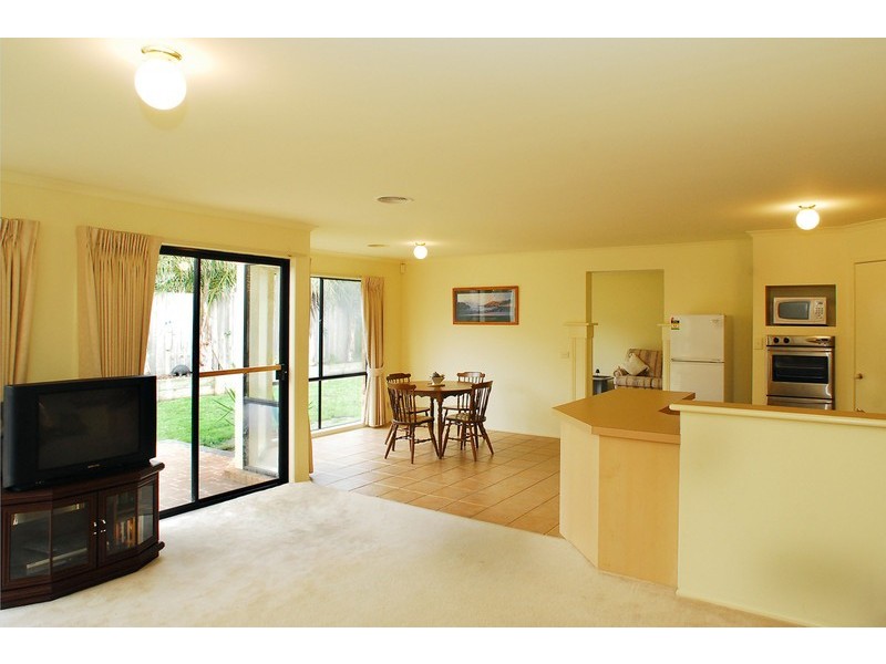 10 Newhaven Drive, Berwick VIC 3806