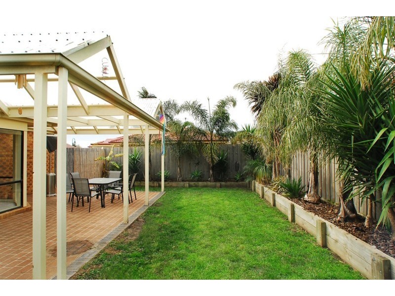 10 Newhaven Drive, Berwick VIC 3806
