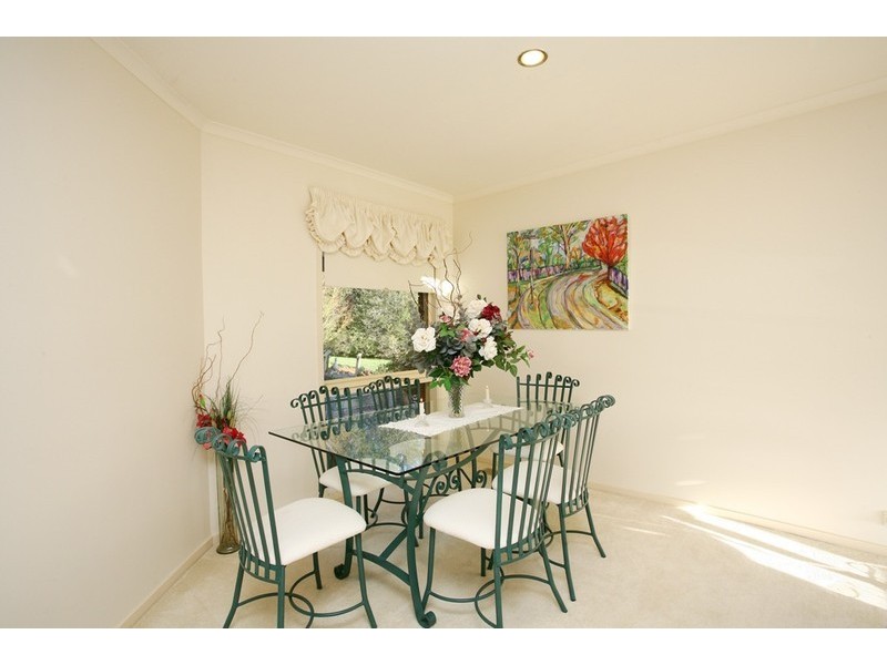 4 Quartz Place, Narre Warren VIC 3805