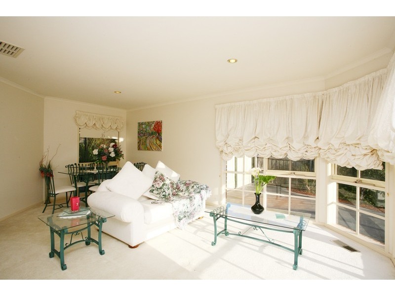 4 Quartz Place, Narre Warren VIC 3805