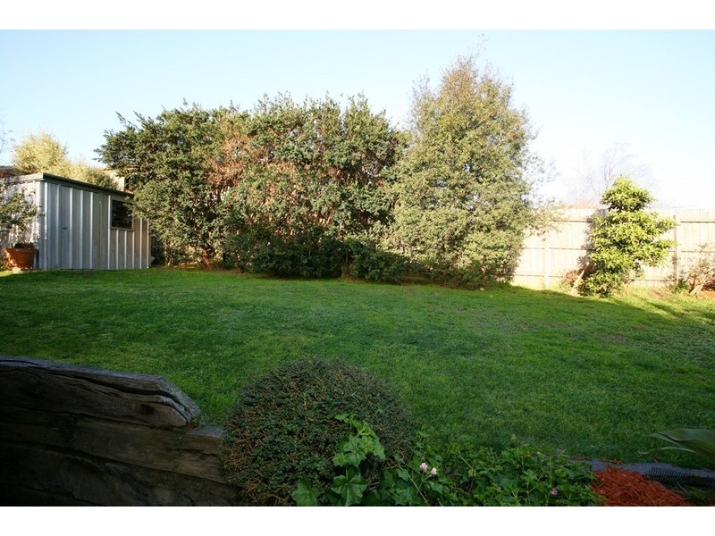 4 Quartz Place, Narre Warren VIC 3805