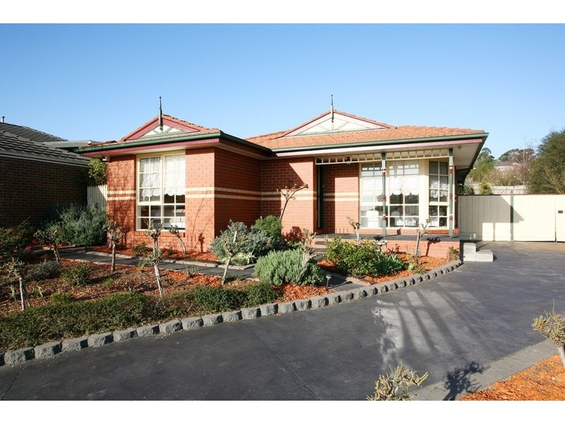 4 Quartz Place, Narre Warren VIC 3805