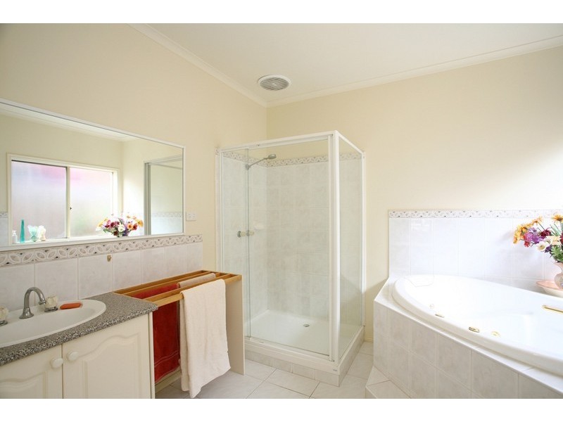 3 Snowgum Court, Narre Warren South VIC 3805