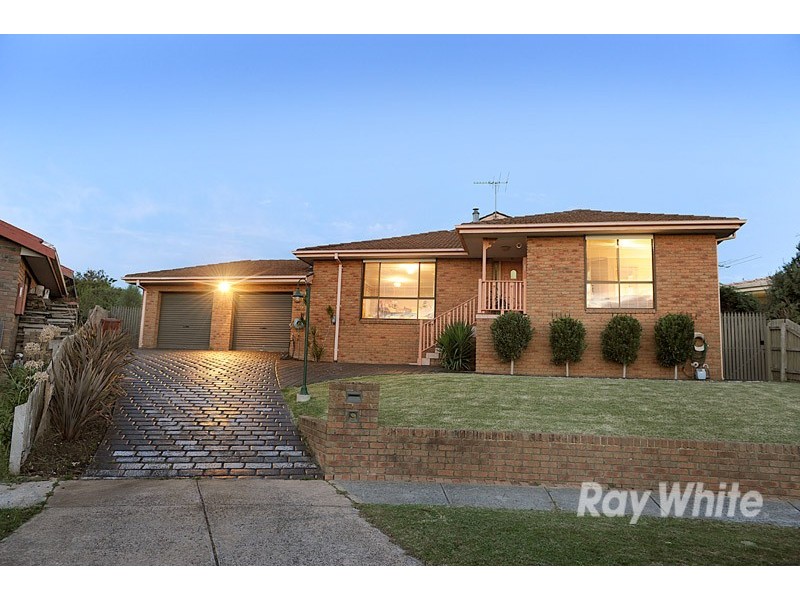 4 Laurus Court, Narre Warren VIC 3805
