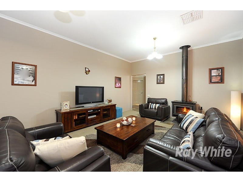 4 Laurus Court, Narre Warren VIC 3805