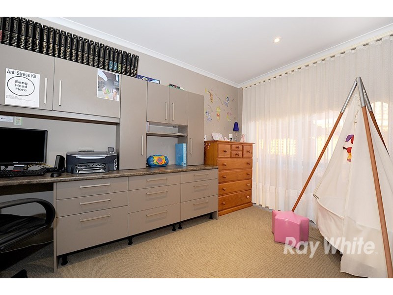 4 Laurus Court, Narre Warren VIC 3805