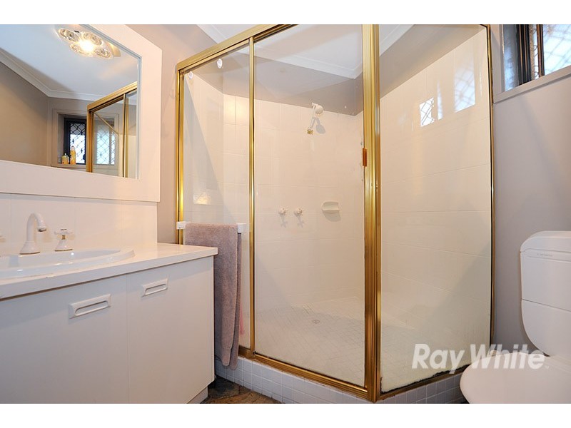 4 Laurus Court, Narre Warren VIC 3805