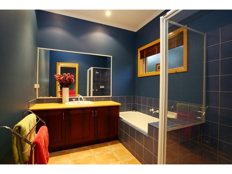 3/10 Royston Avenue, Berwick VIC 3806