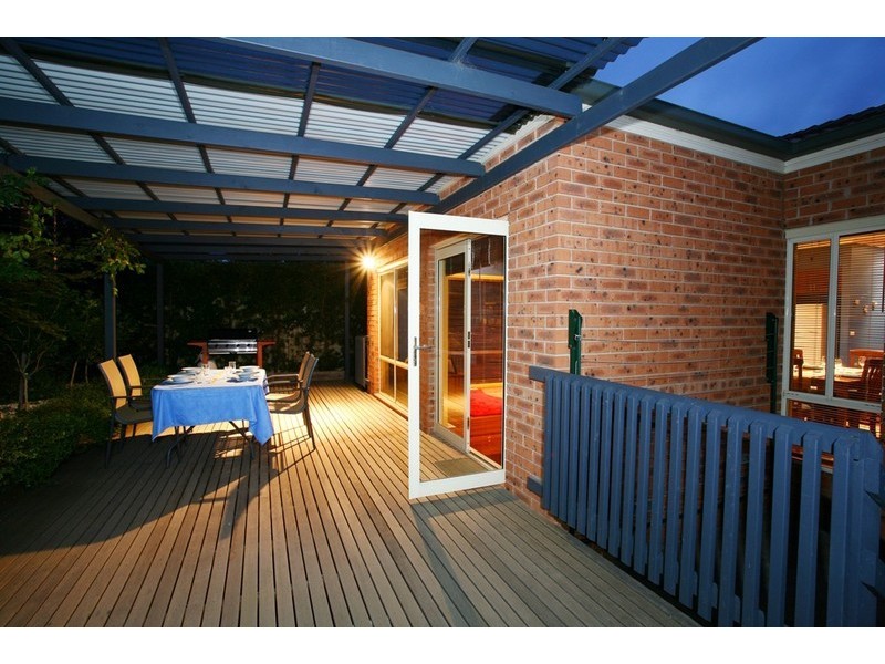 3/10 Royston Avenue, Berwick VIC 3806