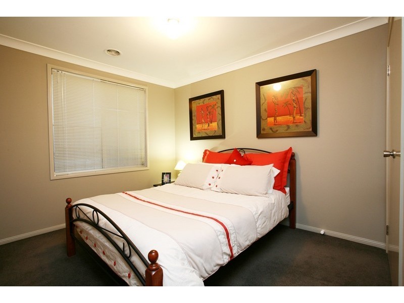 14 Sunflower Place, Berwick VIC 3806