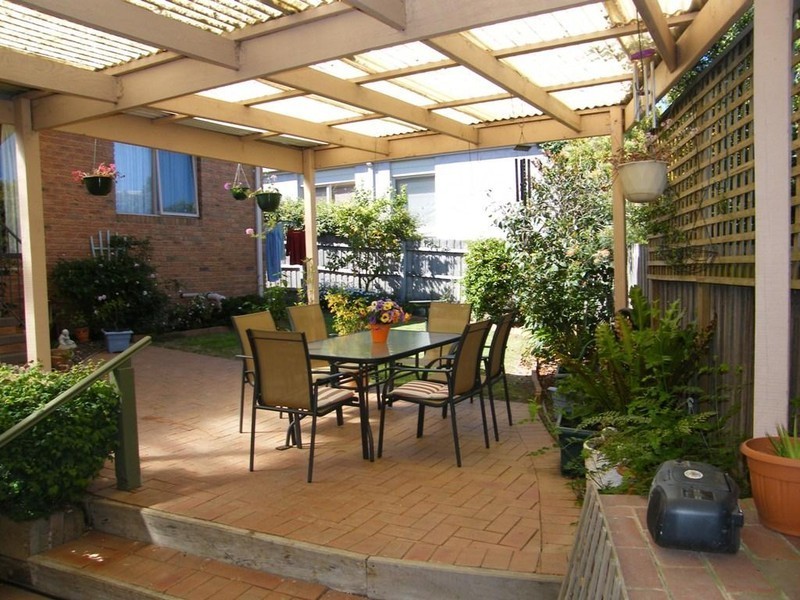 1 Lodge Crescent, Berwick VIC 3806