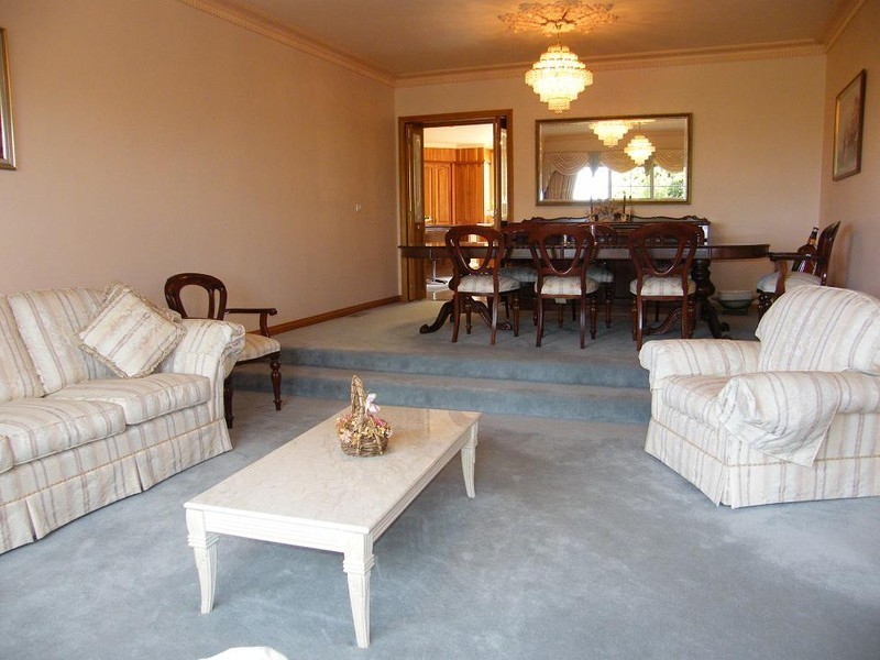 587 Belgrave-Hallam Road, Narre Warren East VIC 3804