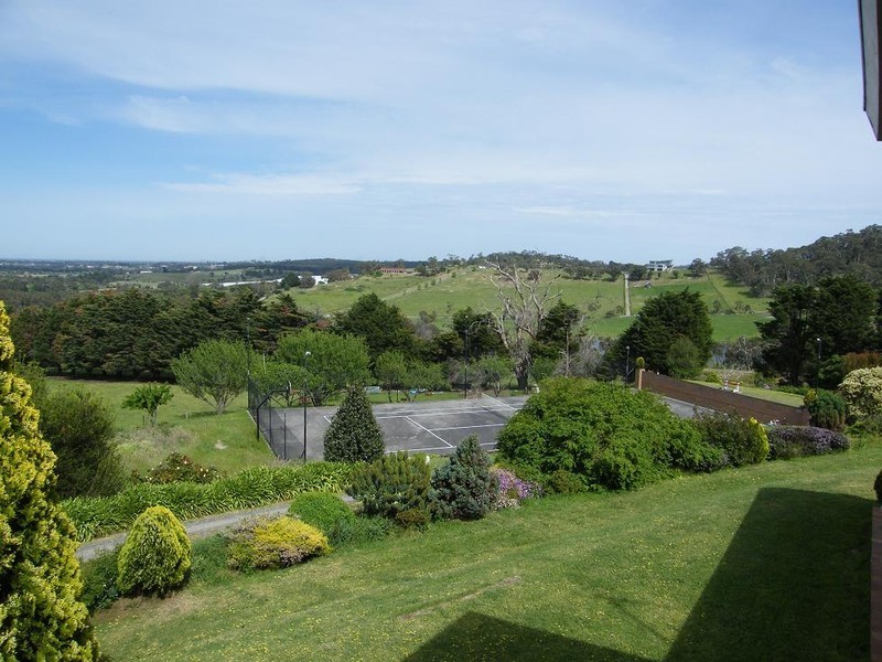 587 Belgrave-Hallam Road, Narre Warren East VIC 3804