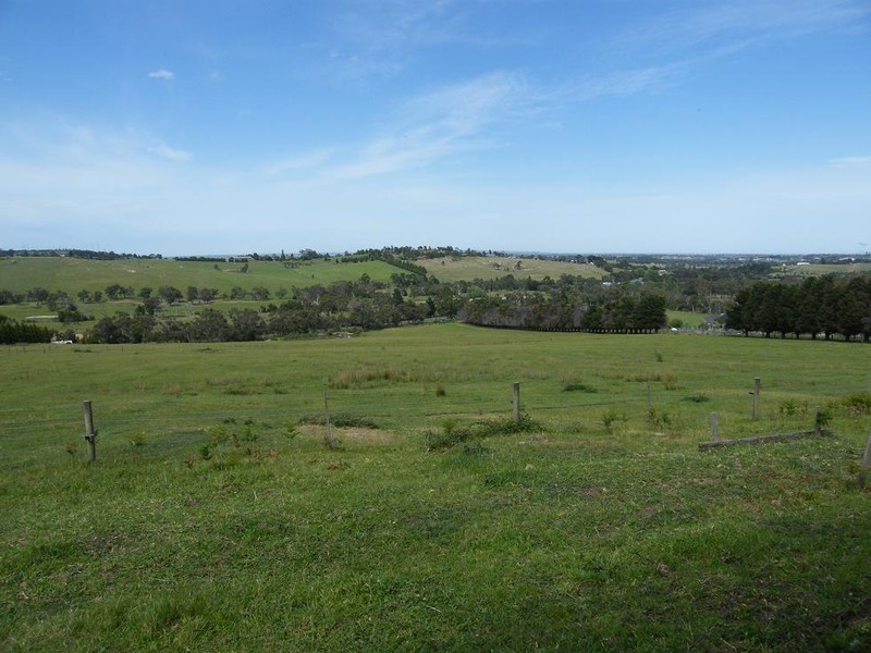 587 Belgrave-Hallam Road, Narre Warren East VIC 3804