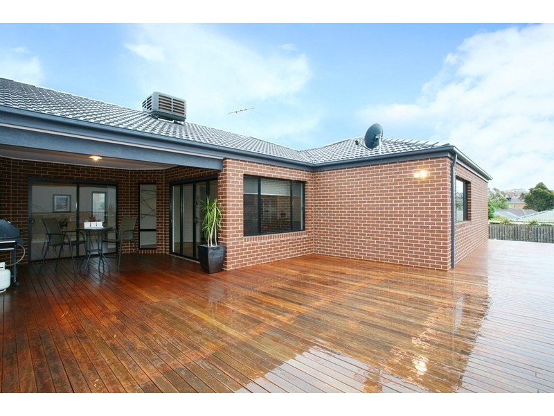 4 Yardley Court, Berwick VIC 3806