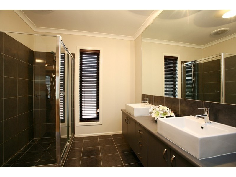 4 Yardley Court, Berwick VIC 3806