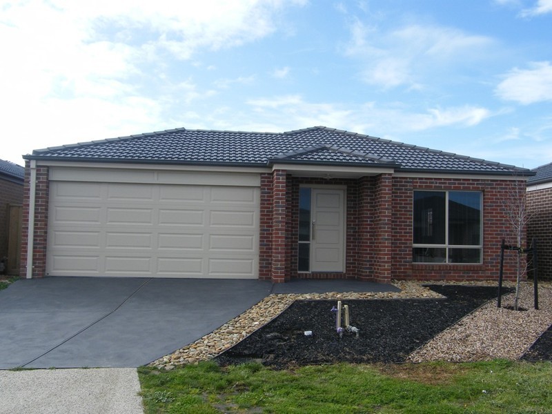 6 Benmar Place, Lyndhurst VIC 3975