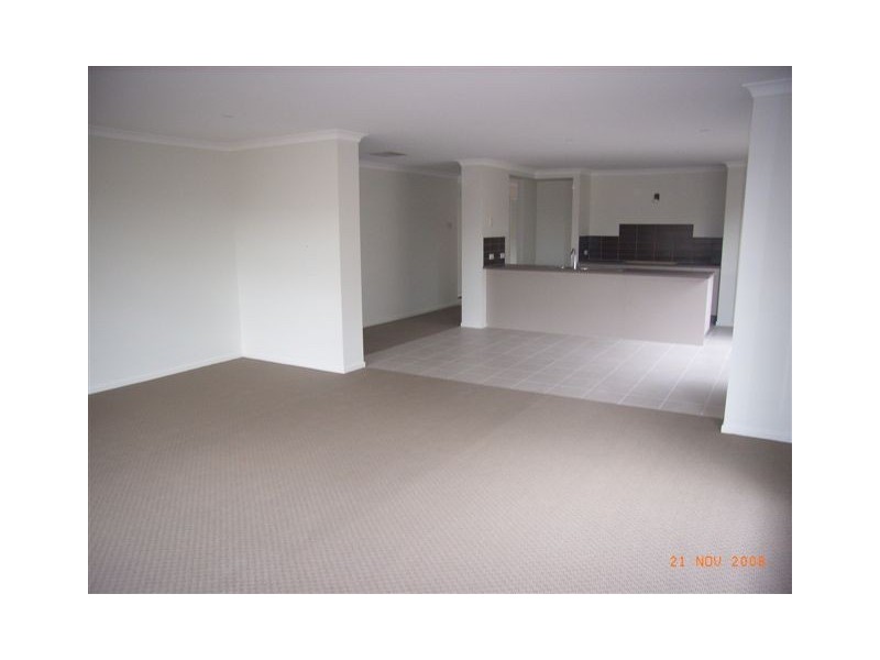 6 Benmar Place, Lyndhurst VIC 3975