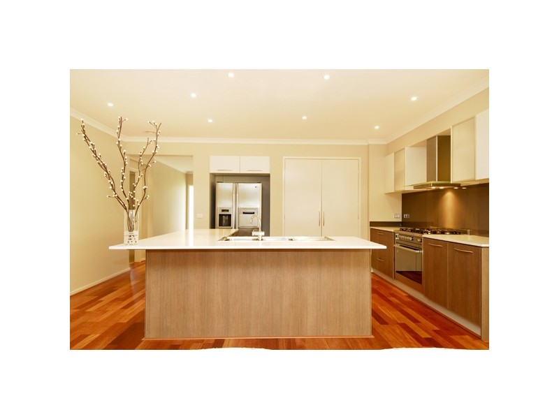 8 Montmorency Avenue, Berwick VIC 3806