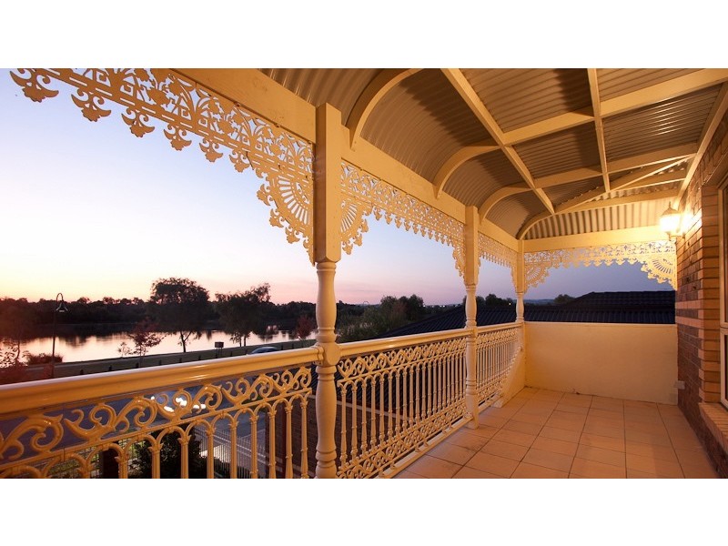 44 Moondarra Drive, Berwick VIC 3806