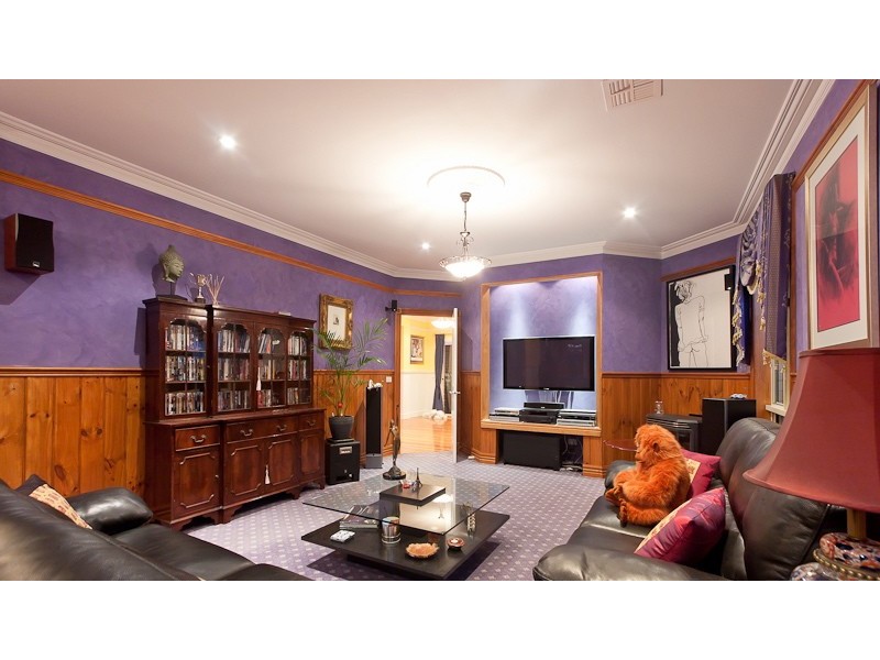 44 Moondarra Drive, Berwick VIC 3806