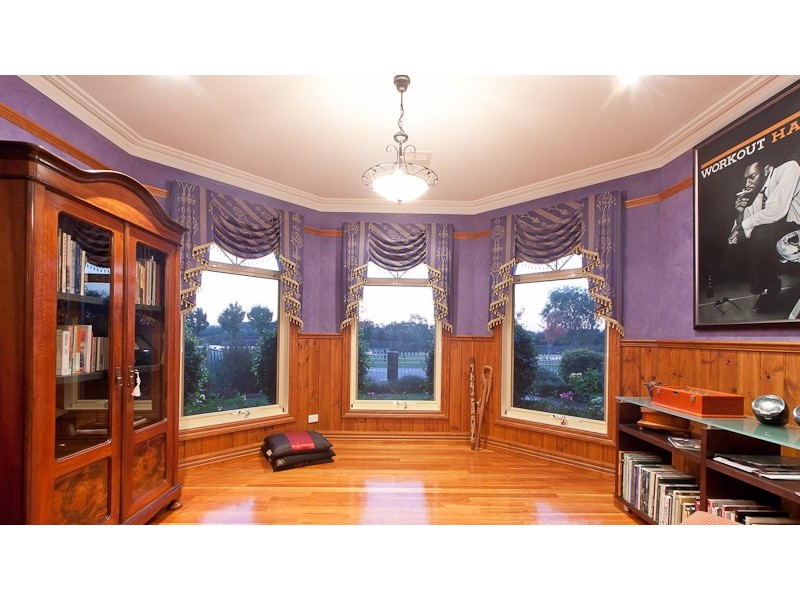 44 Moondarra Drive, Berwick VIC 3806