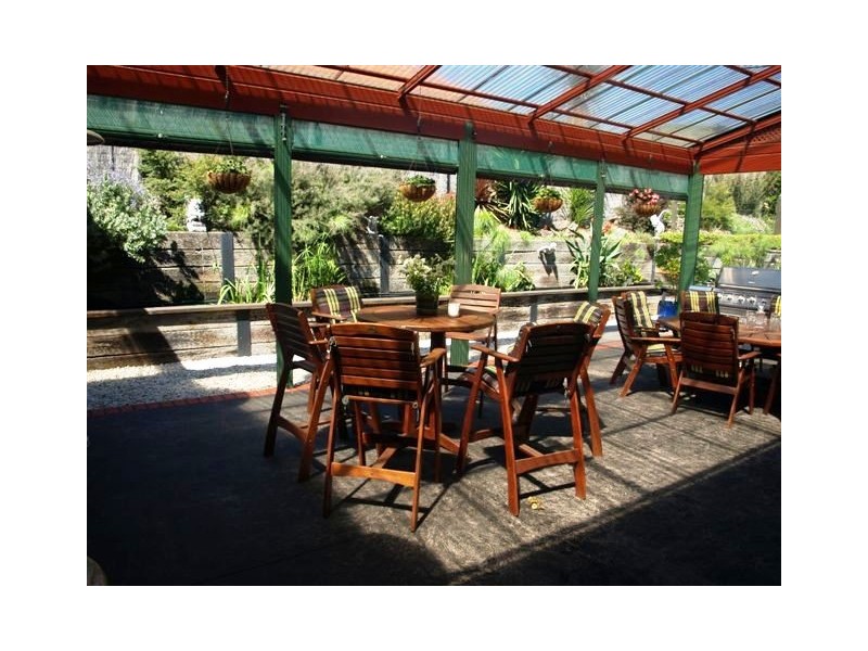 30  Janet Bowman Blvd, Beaconsfield VIC 3807